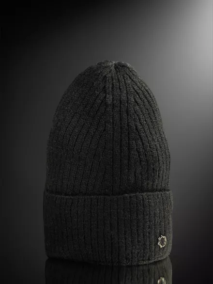 Шапка женская 13180 MARHATTER чёрный (56-58)