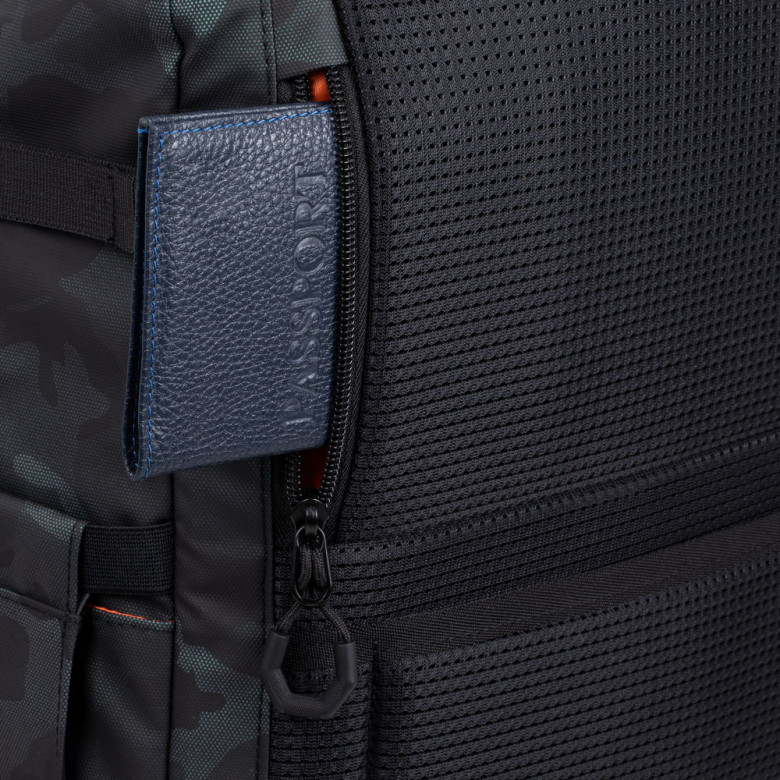 Рюкзак для ноутбука 17.3" RIVACASE, 7661 navy camo