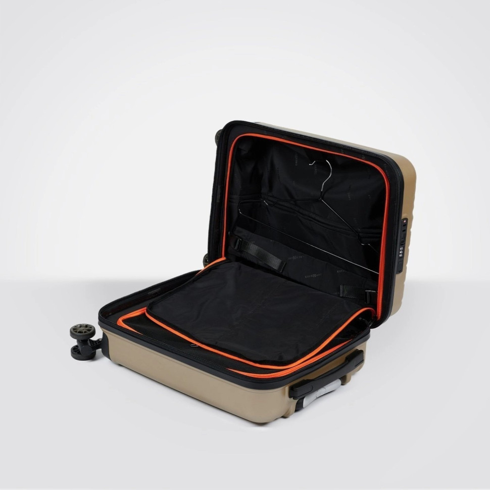 Чемодан Eberhart Phantom 15P-004 4 колеса золото Чемодан Eberhart Phantom 15P-004 4 колеса золото