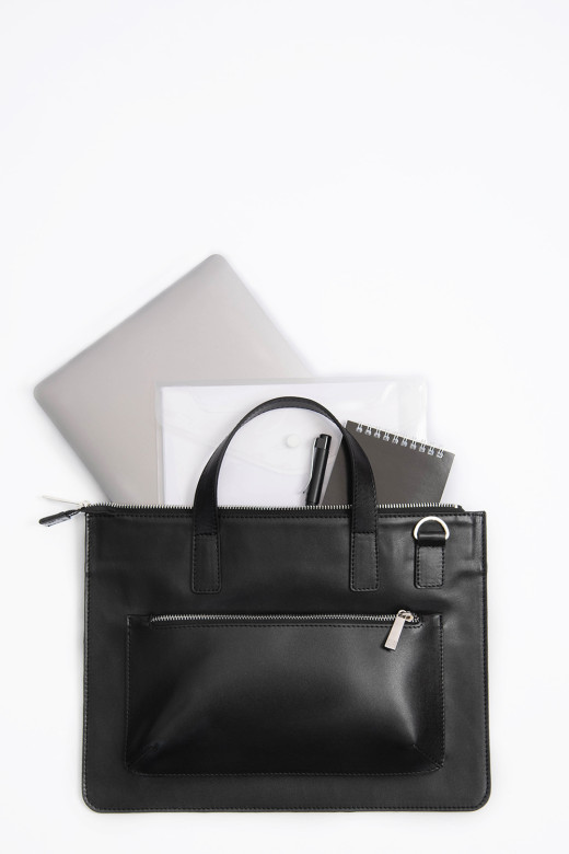 Сумка Protege Ц-581.8 черная гладкая