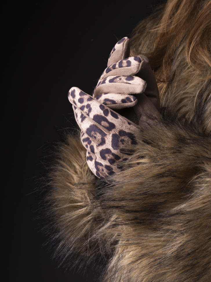 Перчатки женские Victory Леопард бежевые Перчатки женские Victory Леопард бежевые