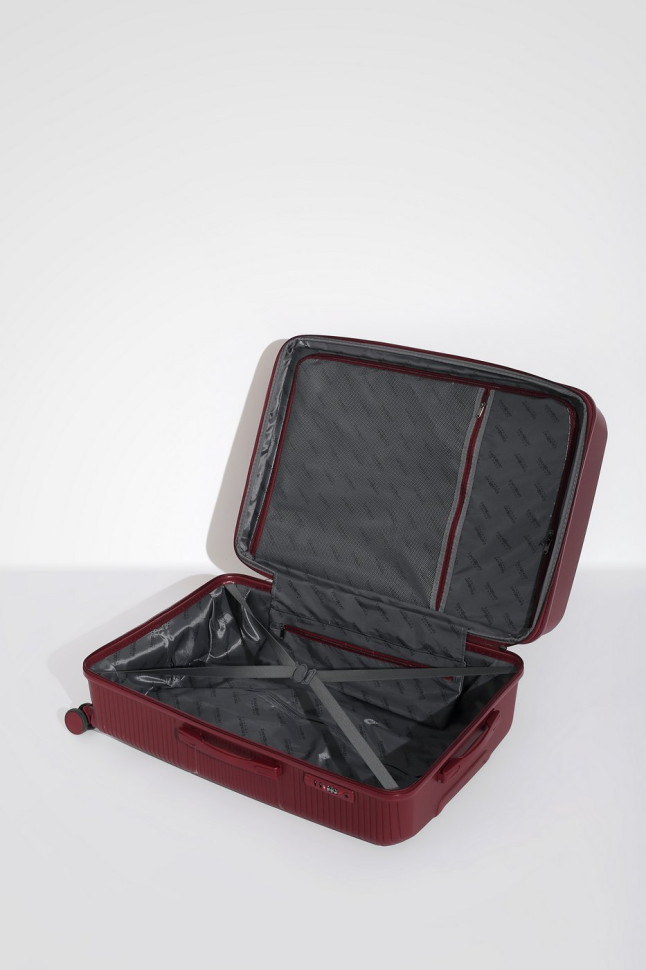 Чемодан Eberhart 49M Miracle полипропилен  Чемодан Eberhart 49M Miracle полипропилен