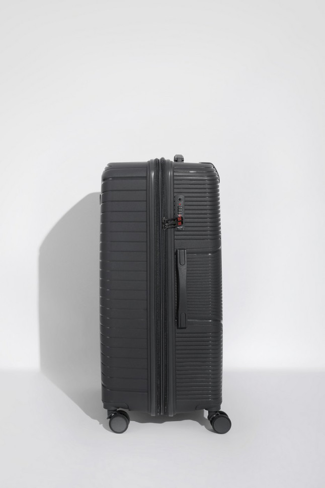 Чемодан Eberhart 49M Miracle полипропилен  Чемодан Eberhart 49M Miracle полипропилен