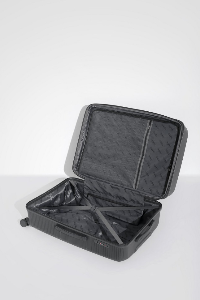 Чемодан Eberhart 49M Miracle полипропилен  Чемодан Eberhart 49M Miracle полипропилен