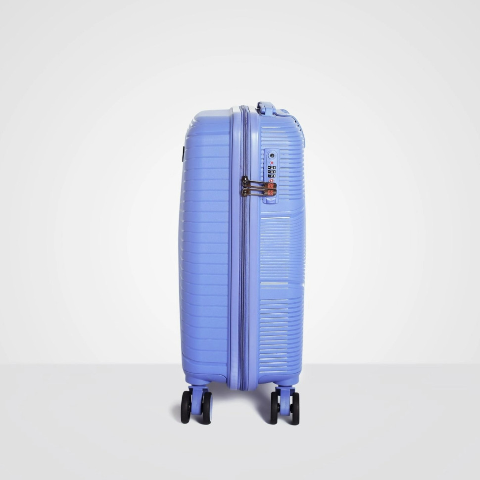 Чемодан Eberhart 49M Miracle полипропилен  Чемодан Eberhart 49M Miracle полипропилен