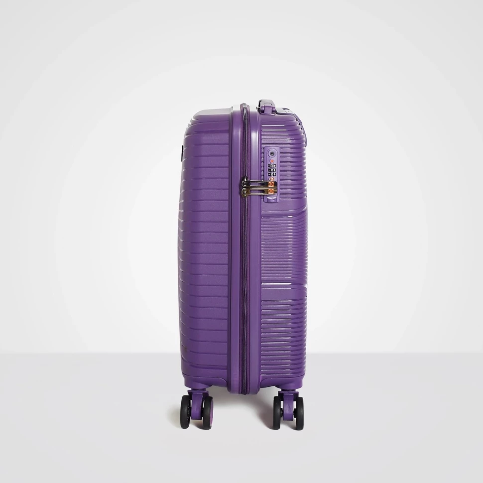 Чемодан Eberhart 49M Miracle полипропилен  Чемодан Eberhart 49M Miracle полипропилен