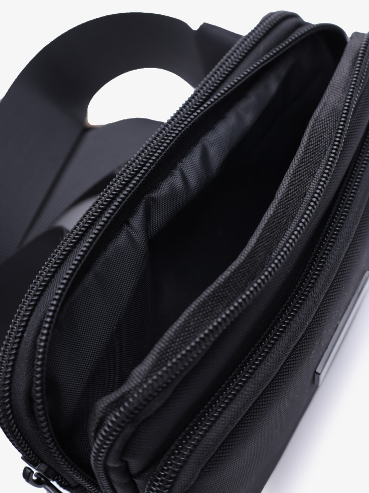 Сумка на пояс Baggins 35007 черная