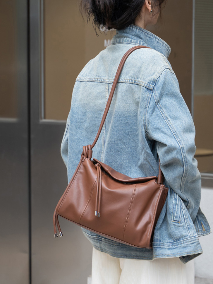 Сумка Vera Victoria Vito 48-401-6 коричневая