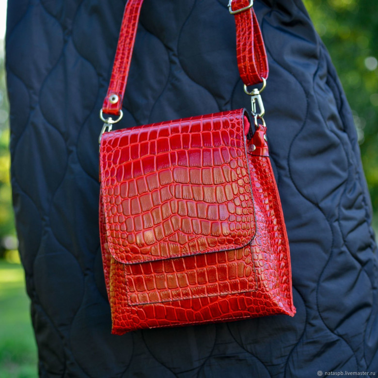 Женская кожаная сумка Natalia Kalinovskaya С 86р.991 красный крокодил Женская кожаная сумка Natalia Kalinovskaya С 86р.991 красный крокодил