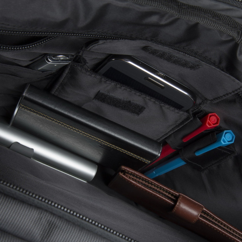 Сумка-трансформер для ноутбука 16", 8290 charcoal black Сумка-трансформер для ноутбука 16", 8290 charcoal black