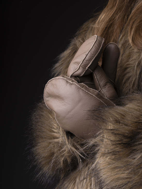 Варежки женские Baggins 0180 дубленка коричневые