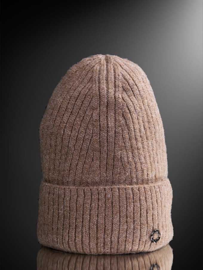 Шапка женская 13180 MARHATTER бежевый (56-58)