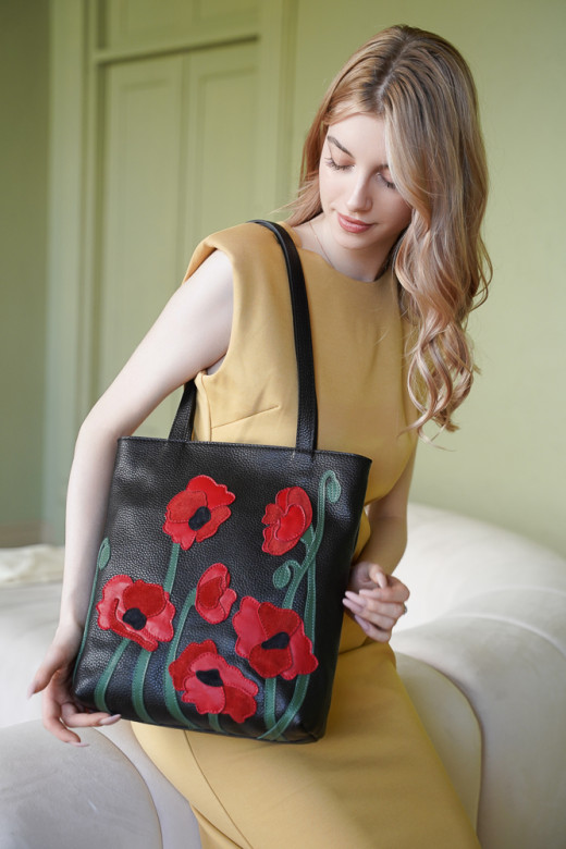 Сумка Protege ДС-517-315 "Маки" черный флотер Сумка Protege ДС-517-315 "Маки" черный флотер